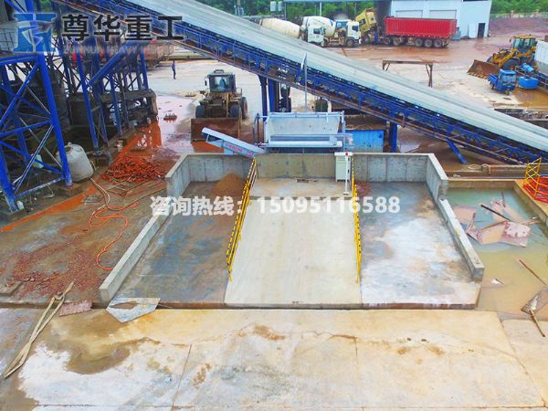 振動(dòng)式平篩砂石分離機(jī)
